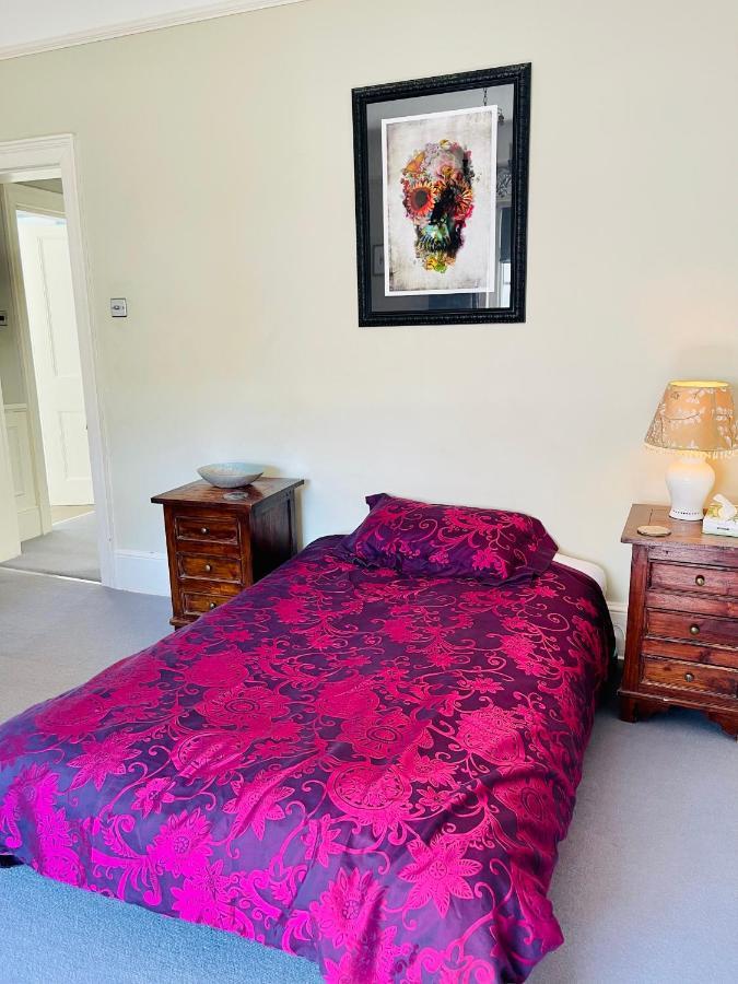 Beautiful Private 2 Bedroom Suite In Mansion Home With Free Parking Hove Exterior foto